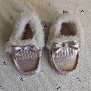 3 for $10🌸 baby girl rose gold faux fur moccasin slippers